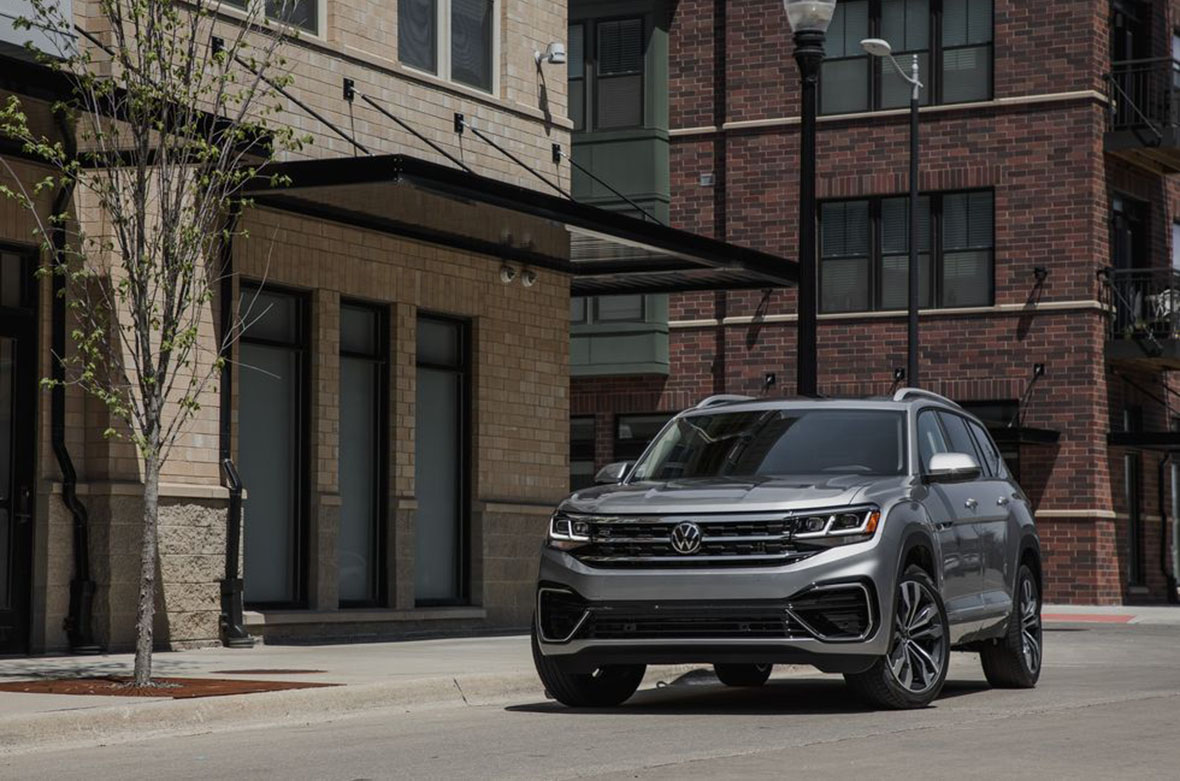 2021-volkswagen-atlas-v6-sel-r-line-114-hdr-1589573468.jpg